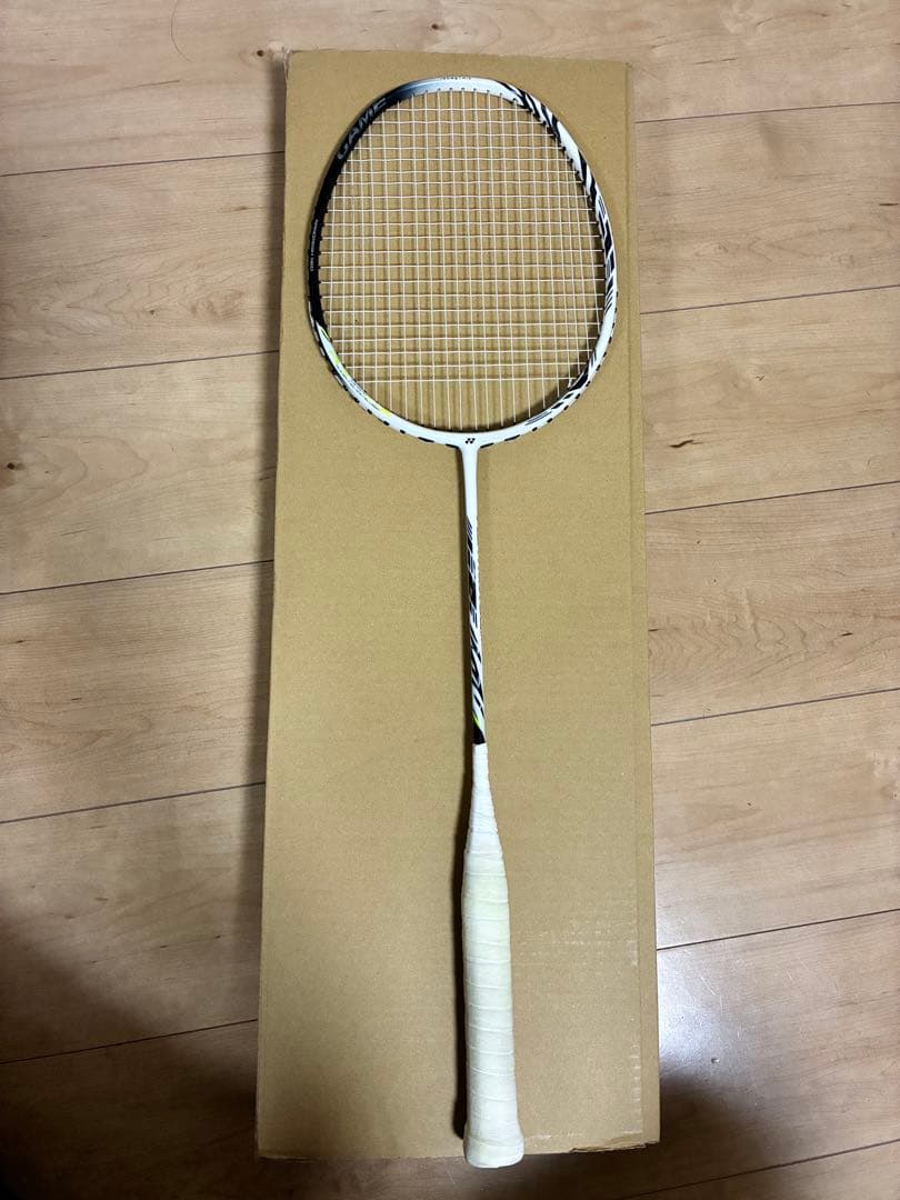 ヨネックス　アストロクス99ゲーム　4UG5