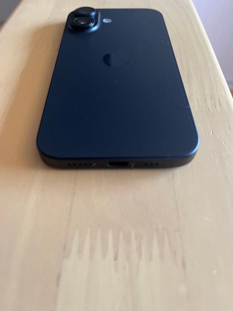 iPhone16 128GB ブラック　使用2週間
