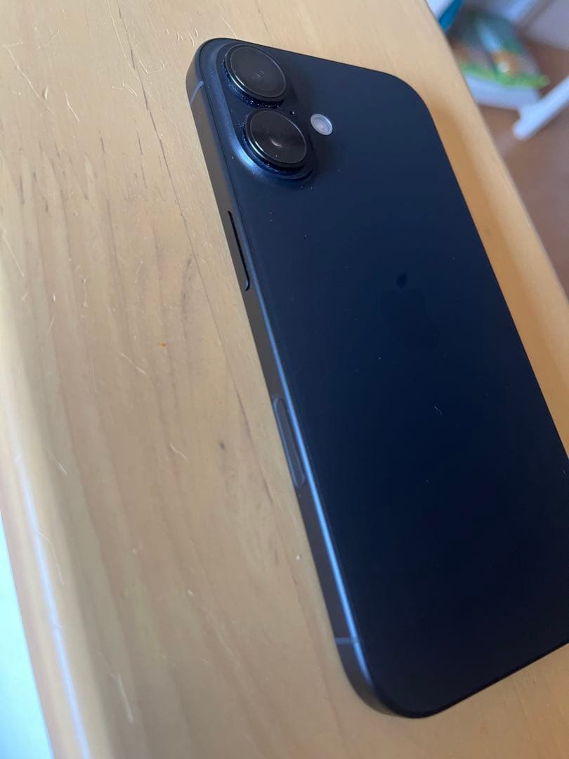 iPhone16 128GB ブラック　使用2週間