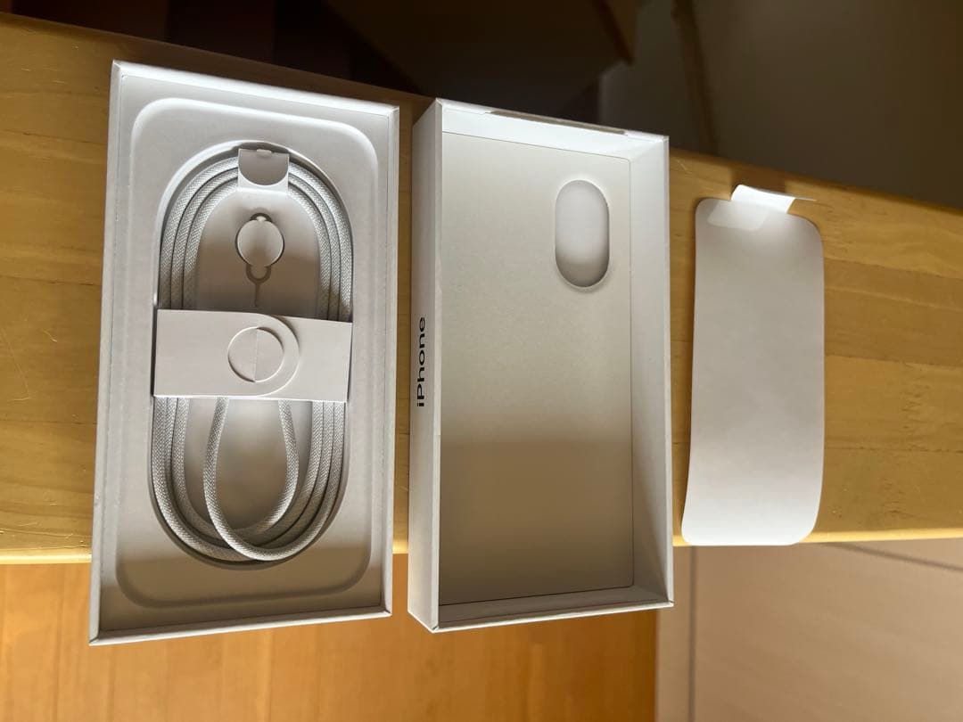 iPhone16 128GB ブラック　使用2週間