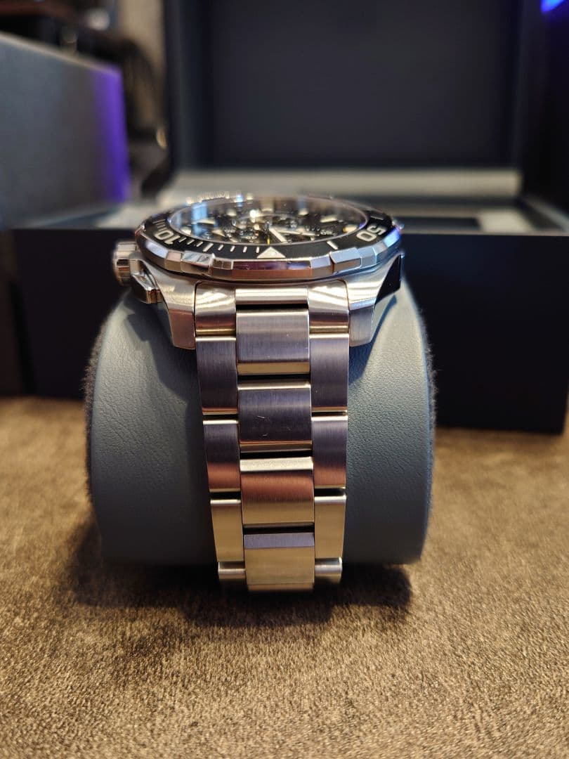 タグホイヤー アクアレーサー　クロノグラフ