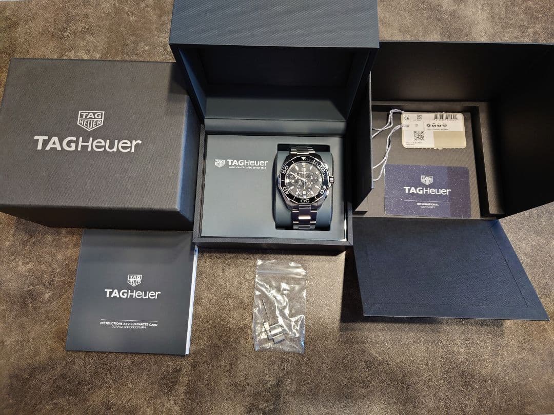 タグホイヤー アクアレーサー　クロノグラフ