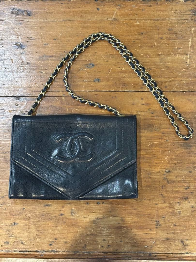 CHANEL シャネル　デカココ　ココマーク チェーンショルダーバッグ　レザー