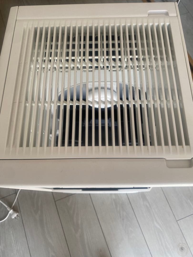 美品　ダイキン DAIKIN 加湿ストリーマ空気清浄機 MCK50Y-W