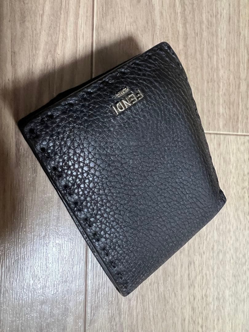 FENDI 二つ折り財布 黒 ケース付き セレリア 財布