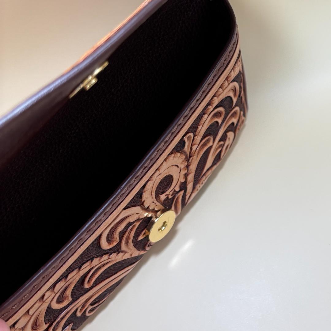 レザーカービング（革彫刻）を施した眼鏡ケース サングラスケース デイジー 茶