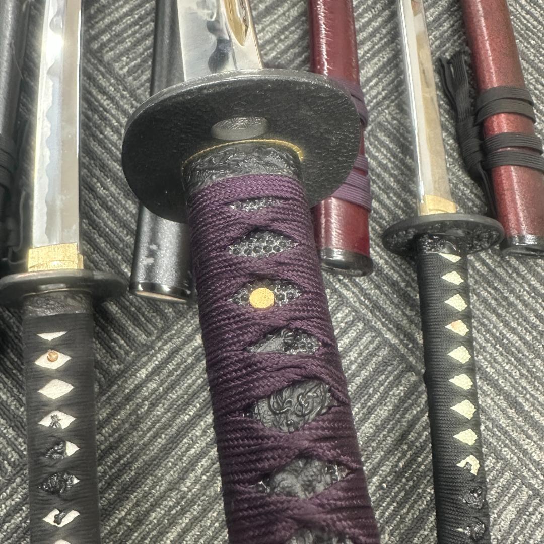 伝統的な日本刀 5本セット