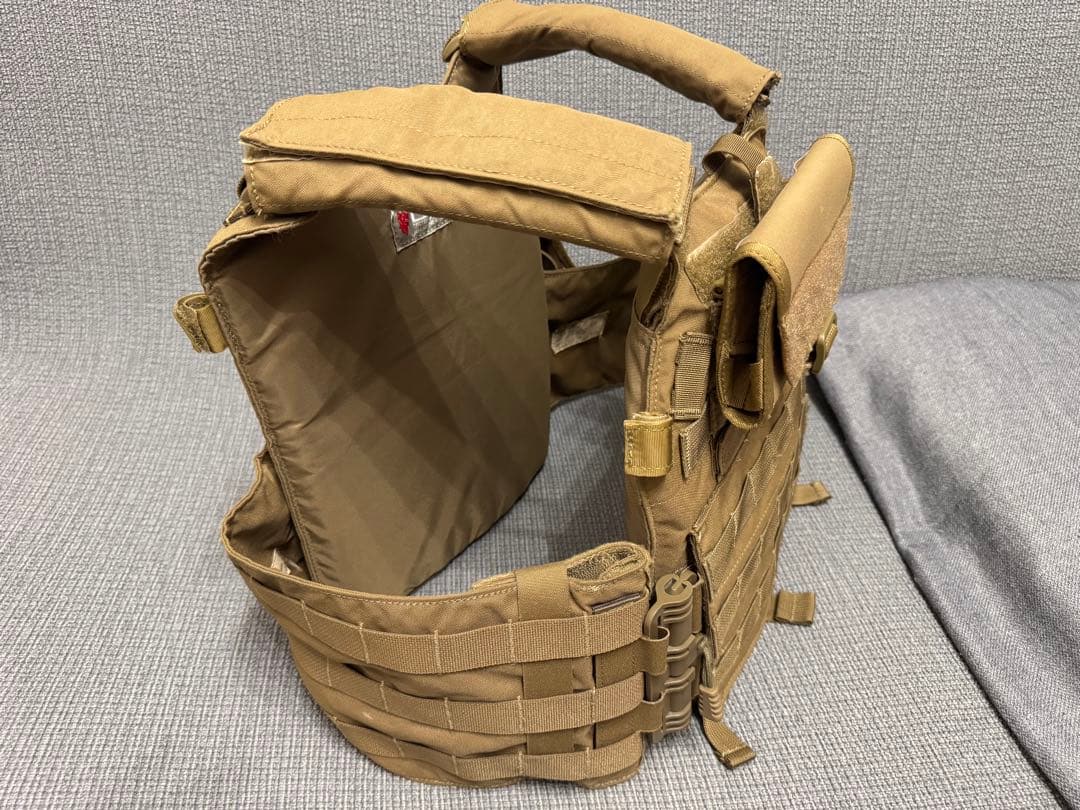 LBX Tactical プレートキャリア LBX-0300　コヨーテブラウン