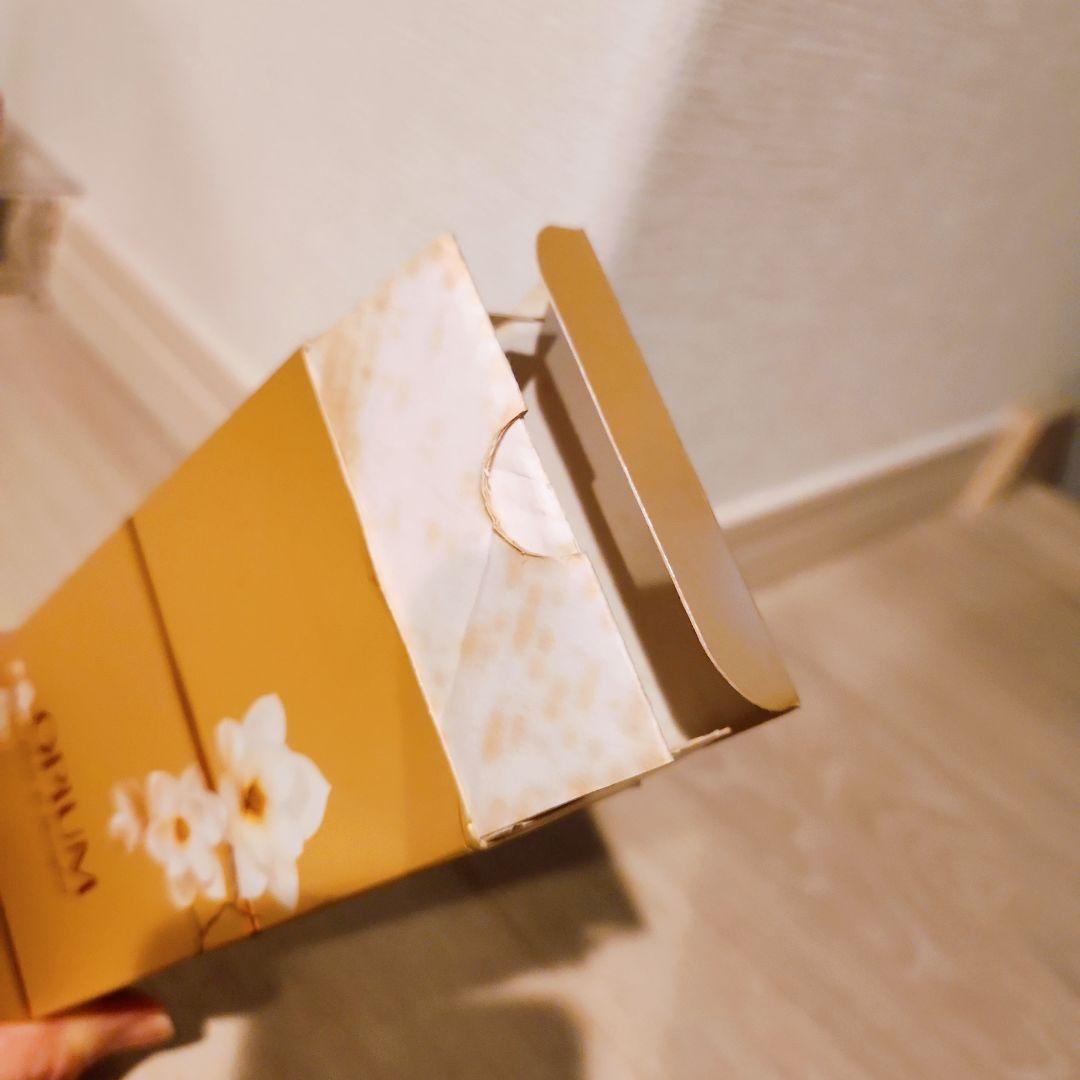 イヴ サンローラン オピウム フルール・ド・シャンハイ オードゥ・トワレ　香水