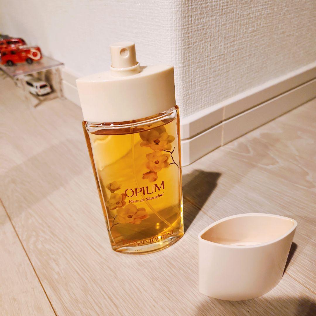 イヴ サンローラン オピウム フルール・ド・シャンハイ オードゥ・トワレ　香水