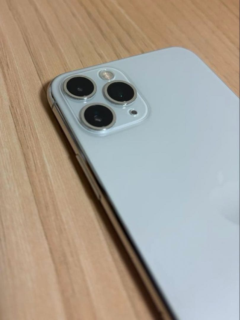 iPhone 11 pro シルバー　64GB SIMフリー
