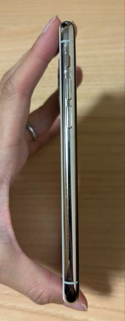 iPhone 11 pro シルバー　64GB SIMフリー