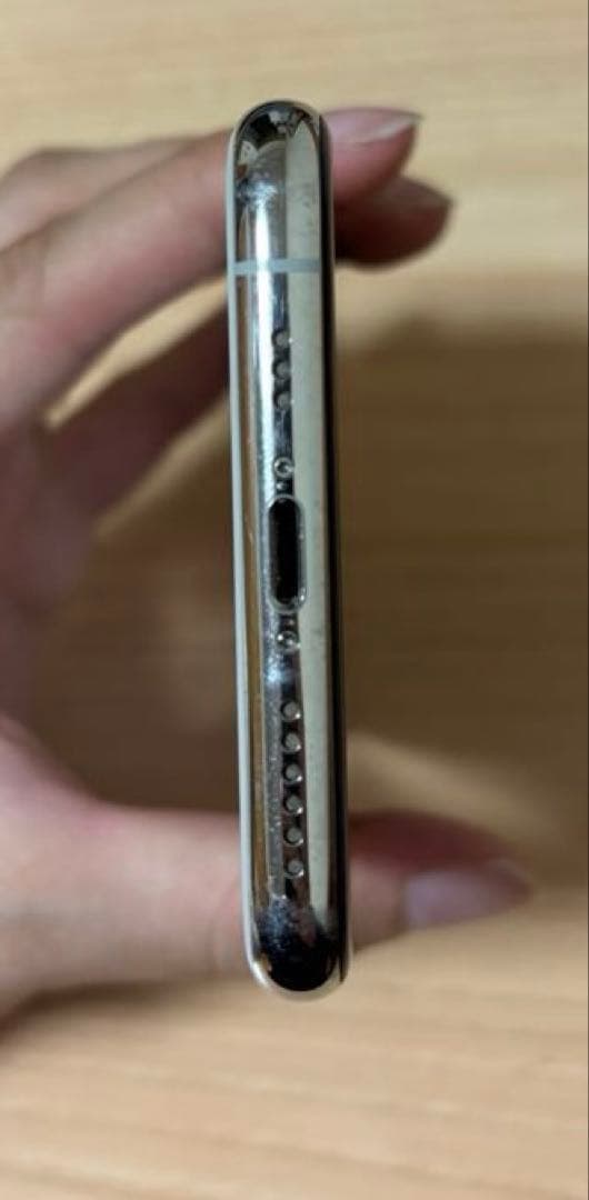 iPhone 11 pro シルバー　64GB SIMフリー