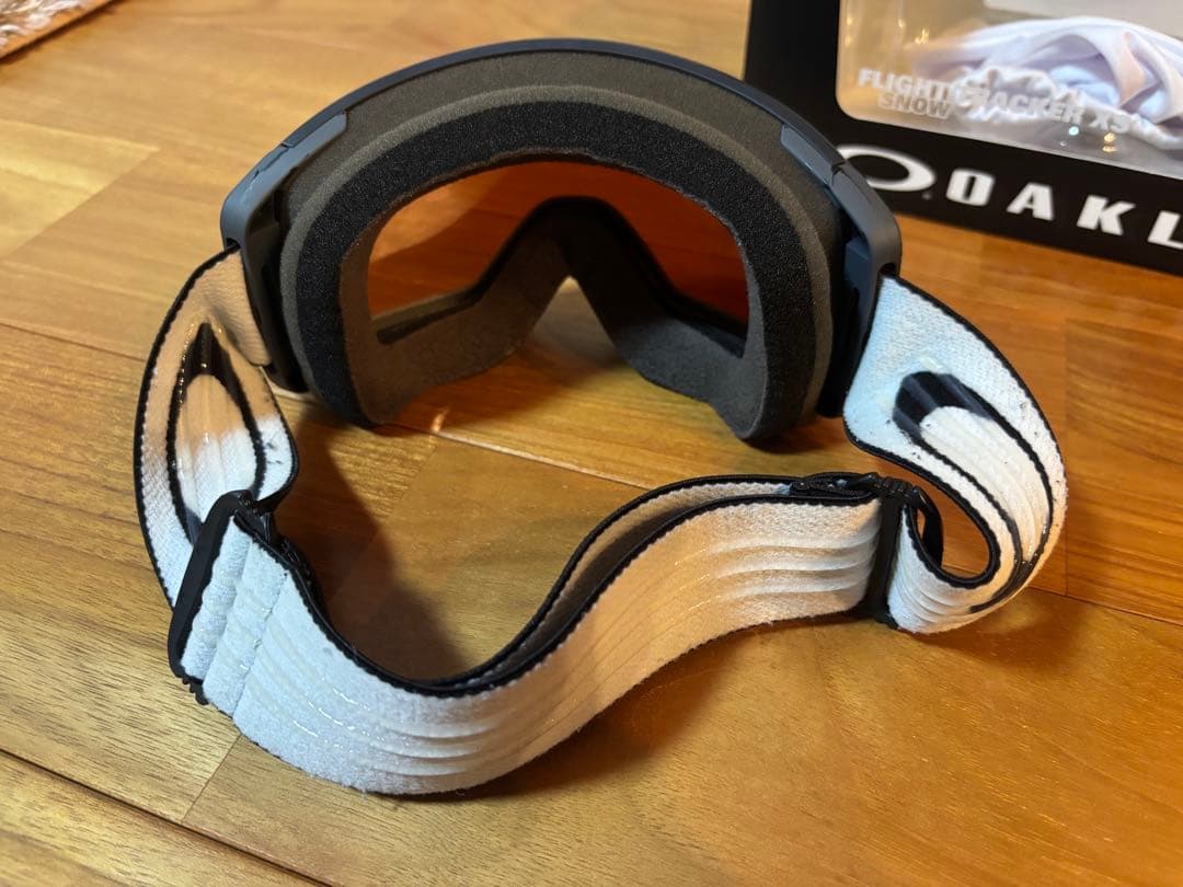 OAKLEY Flight Tracker XS プリズム　収納袋未使用