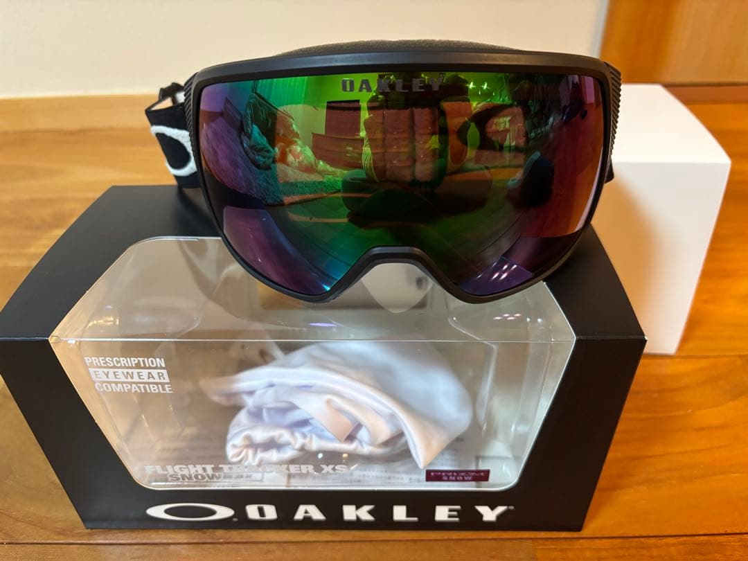 OAKLEY Flight Tracker XS プリズム　収納袋未使用