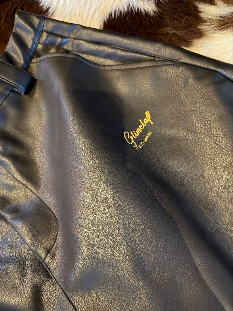 新品試着のみ数分使用GLIMCLAP Synthetic フェイクレザーパンツ