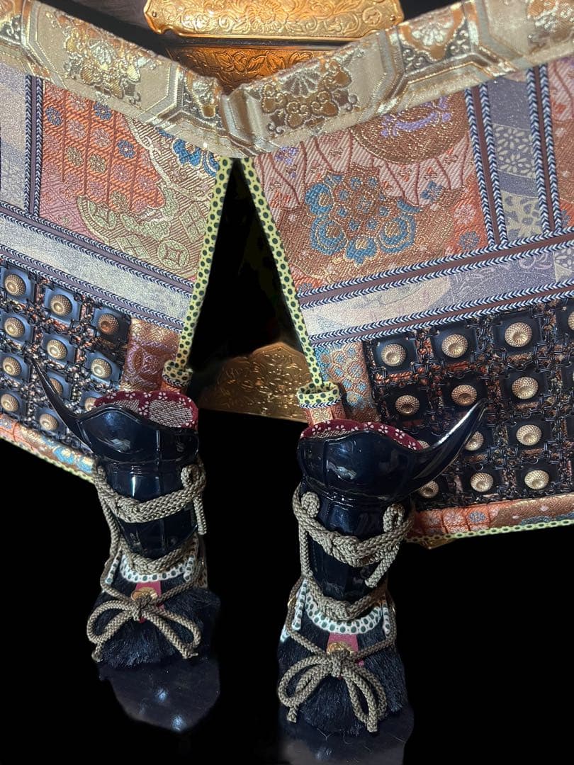 チャリティー出品中美品　五月人形　雛匠 東玉製 13号伊勢　鎌倉時代 大鎧飾