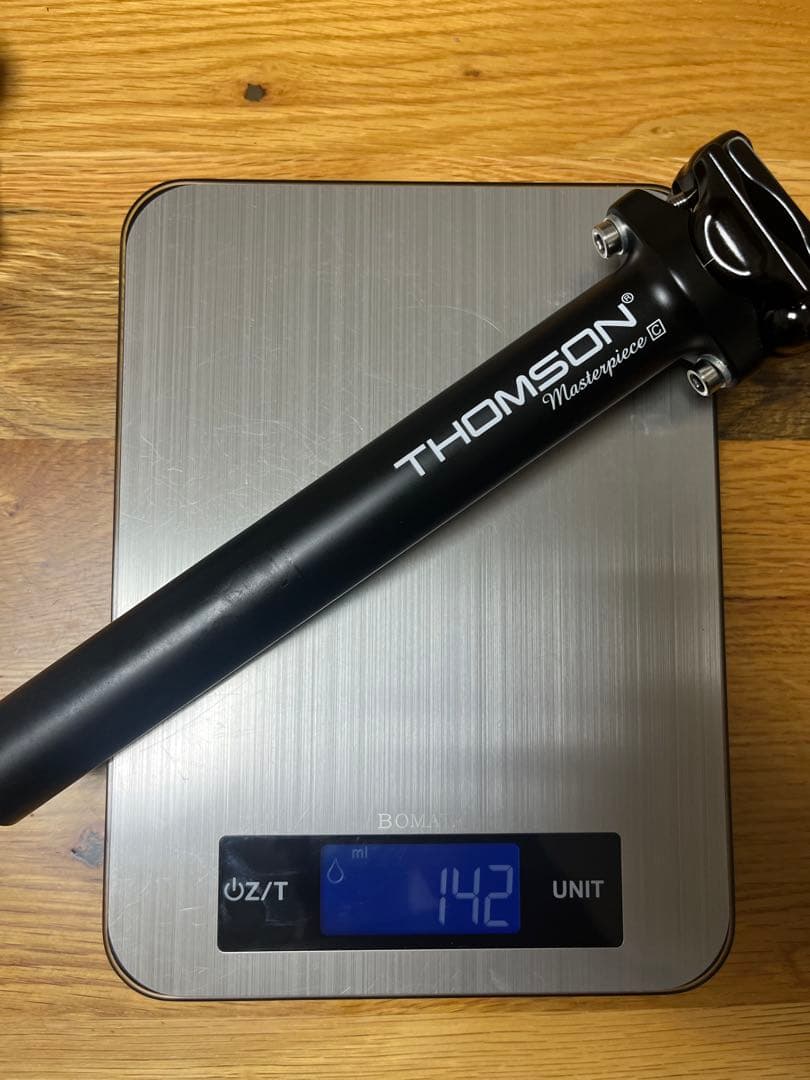 カーボンTHOMSON Masterpiece シートポスト 27.2mm