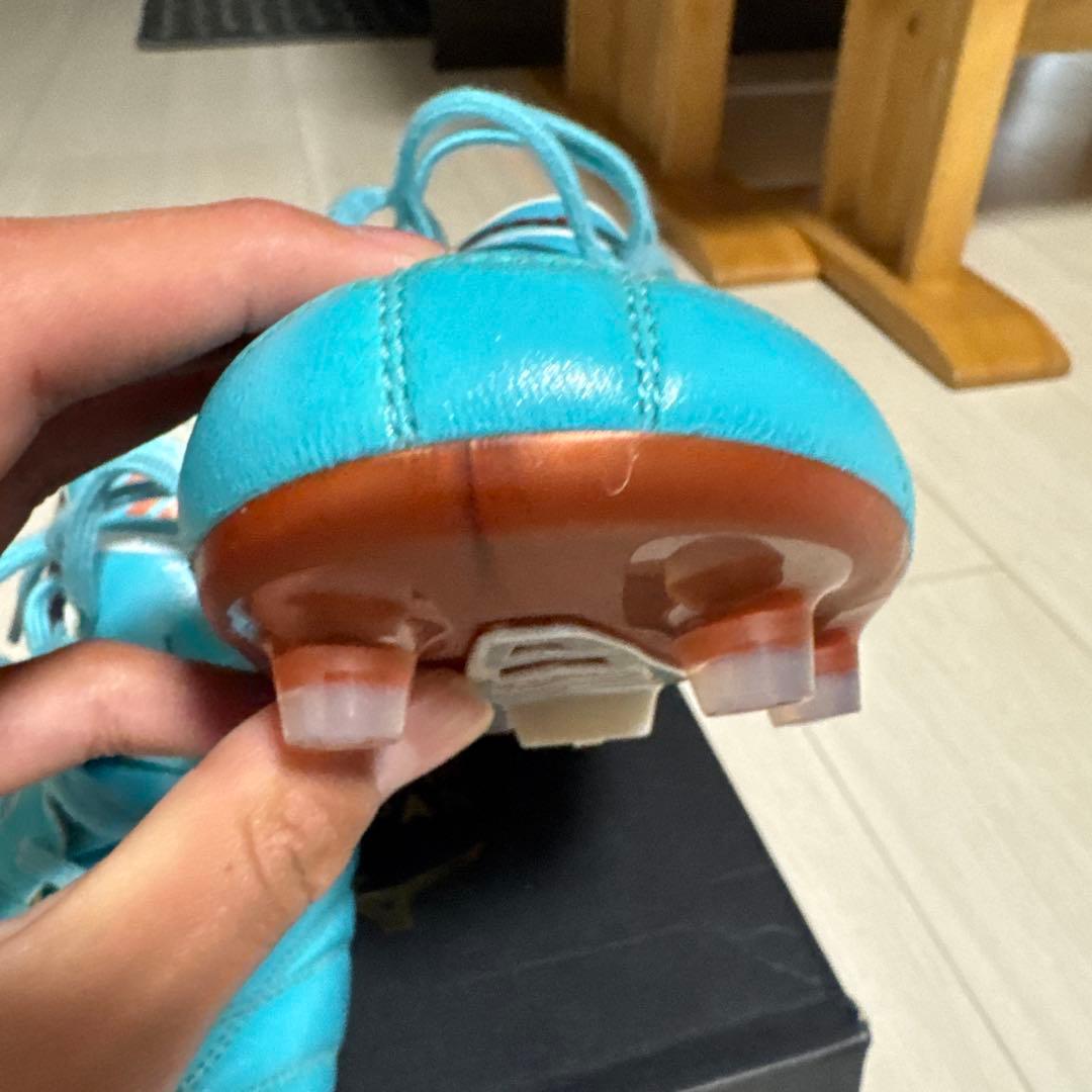 Mizuno モレリアneo IIIワールドカップカラー