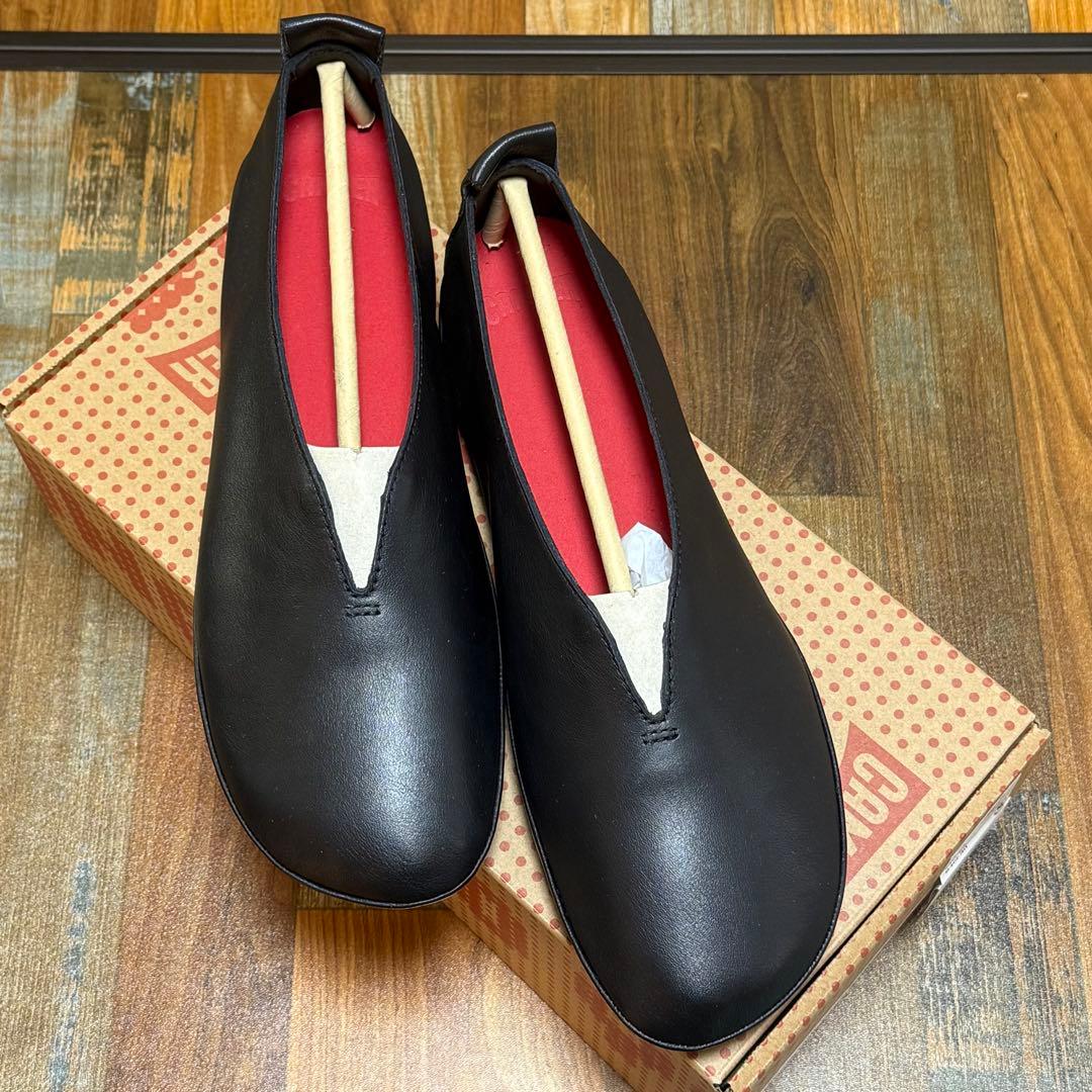 [カンペール] RIGHT NINA / フラットシューズ 25.5cm