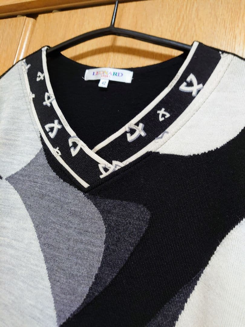 最終価格★極美品★レオナール★ウール チュニック ★４２ ブラック