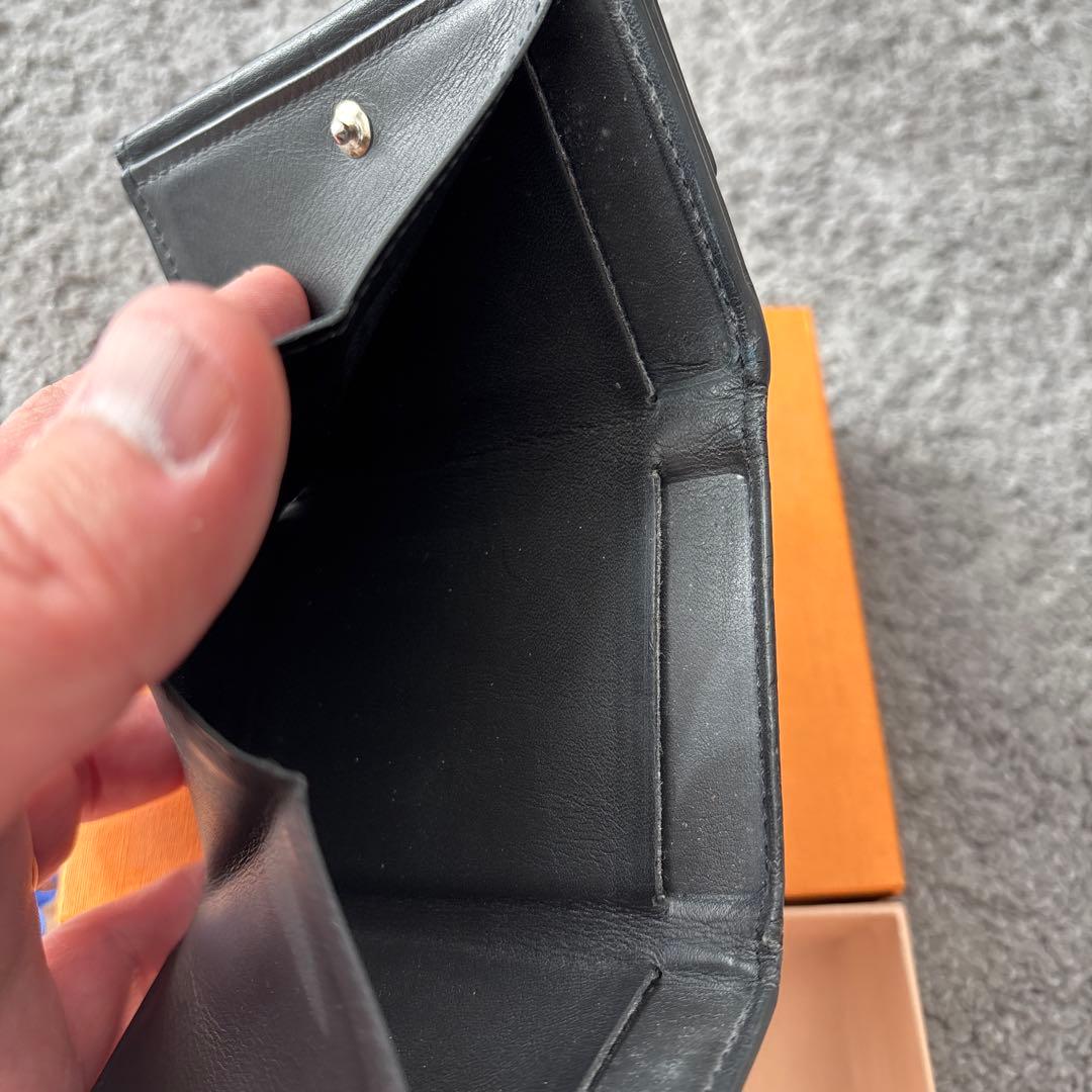 ルイヴィトン　モノグラム　シャドウ ディスカバリー　コンパクト　折り財布