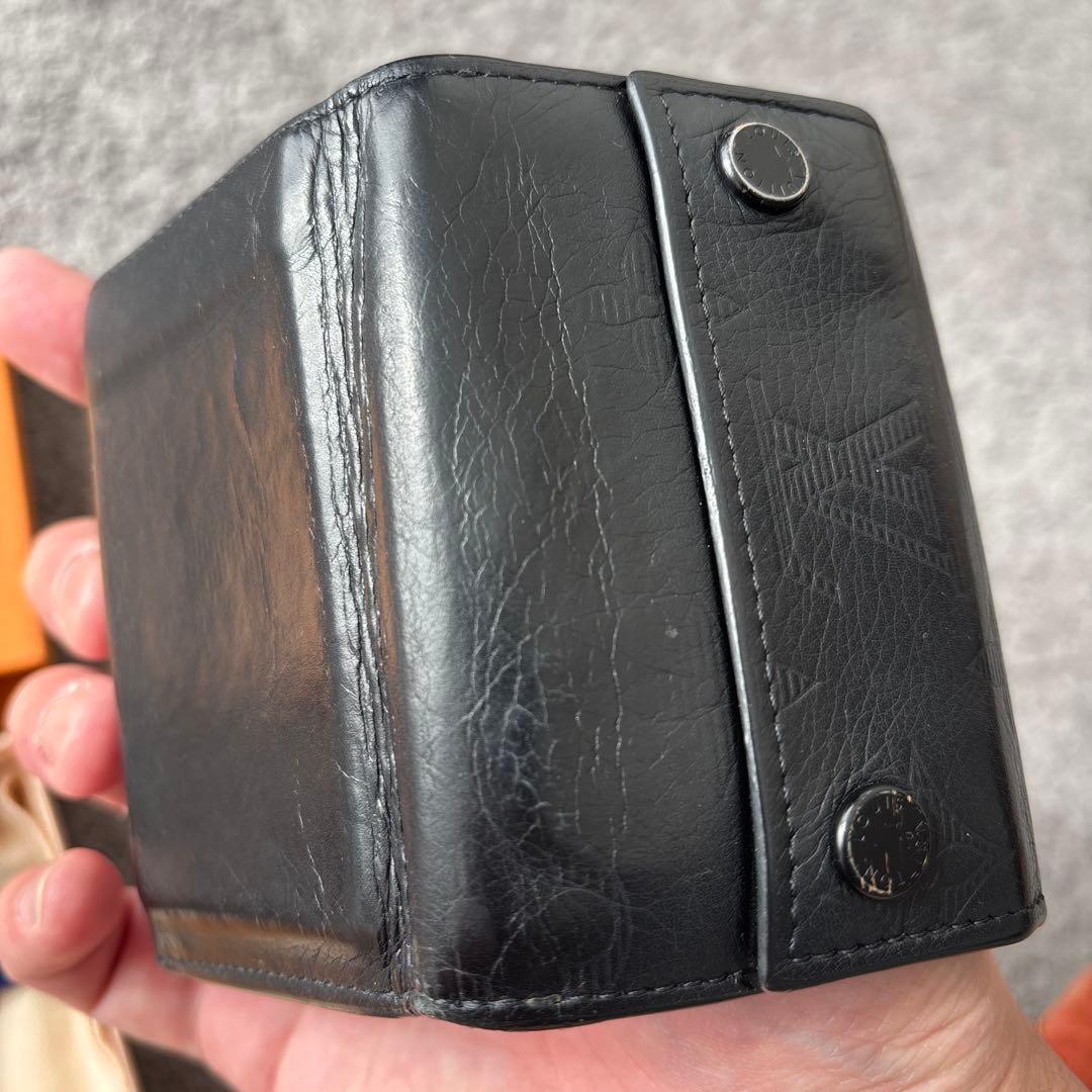 ルイヴィトン　モノグラム　シャドウ ディスカバリー　コンパクト　折り財布