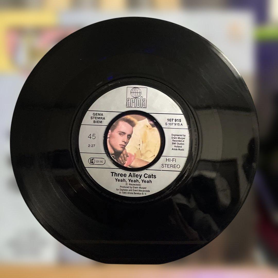 THREE ALLEY CATS 7インチ YEAH.YEAH.YEAH!