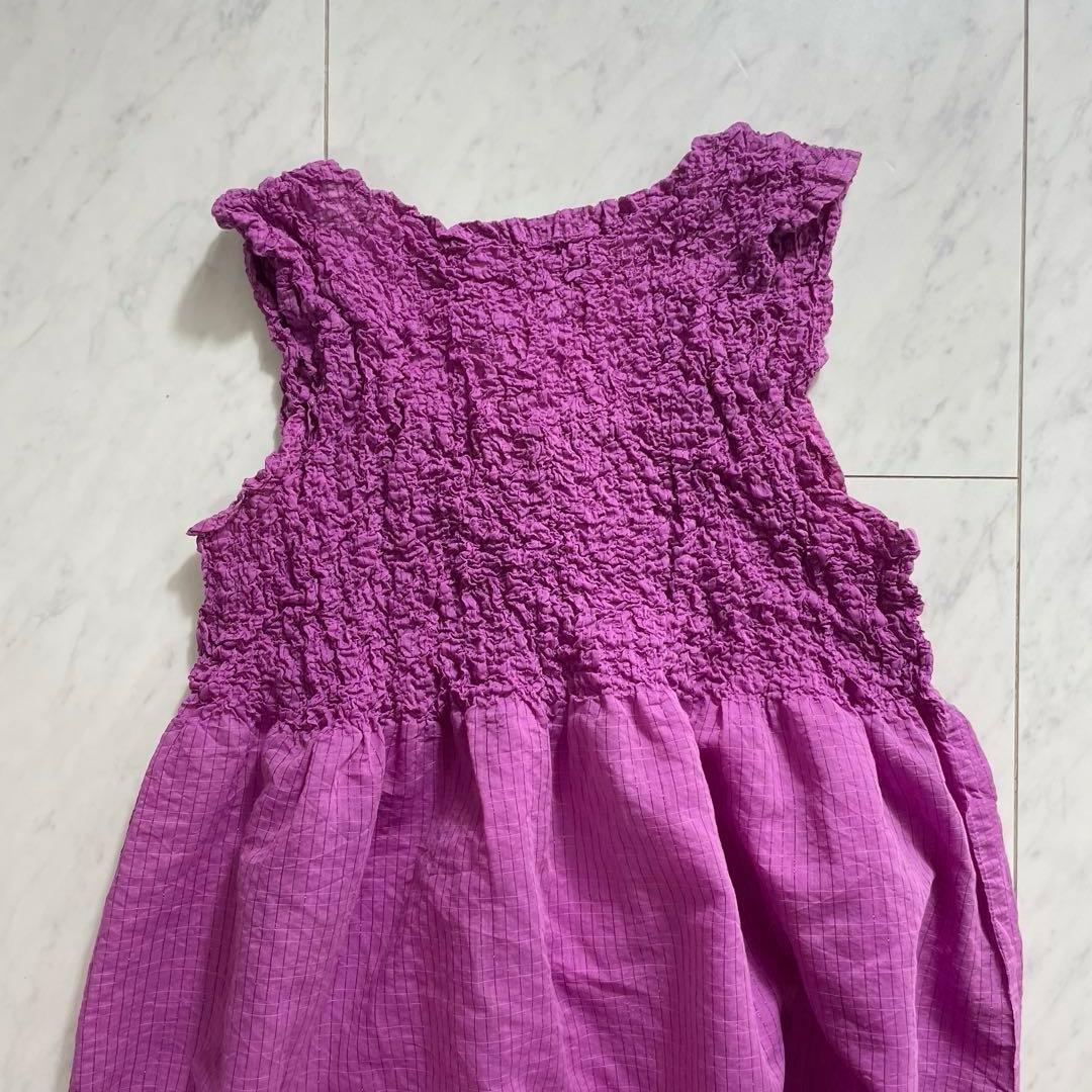 me ISSEY MIYAKE ノースリーブトップス シワ加工切り替え