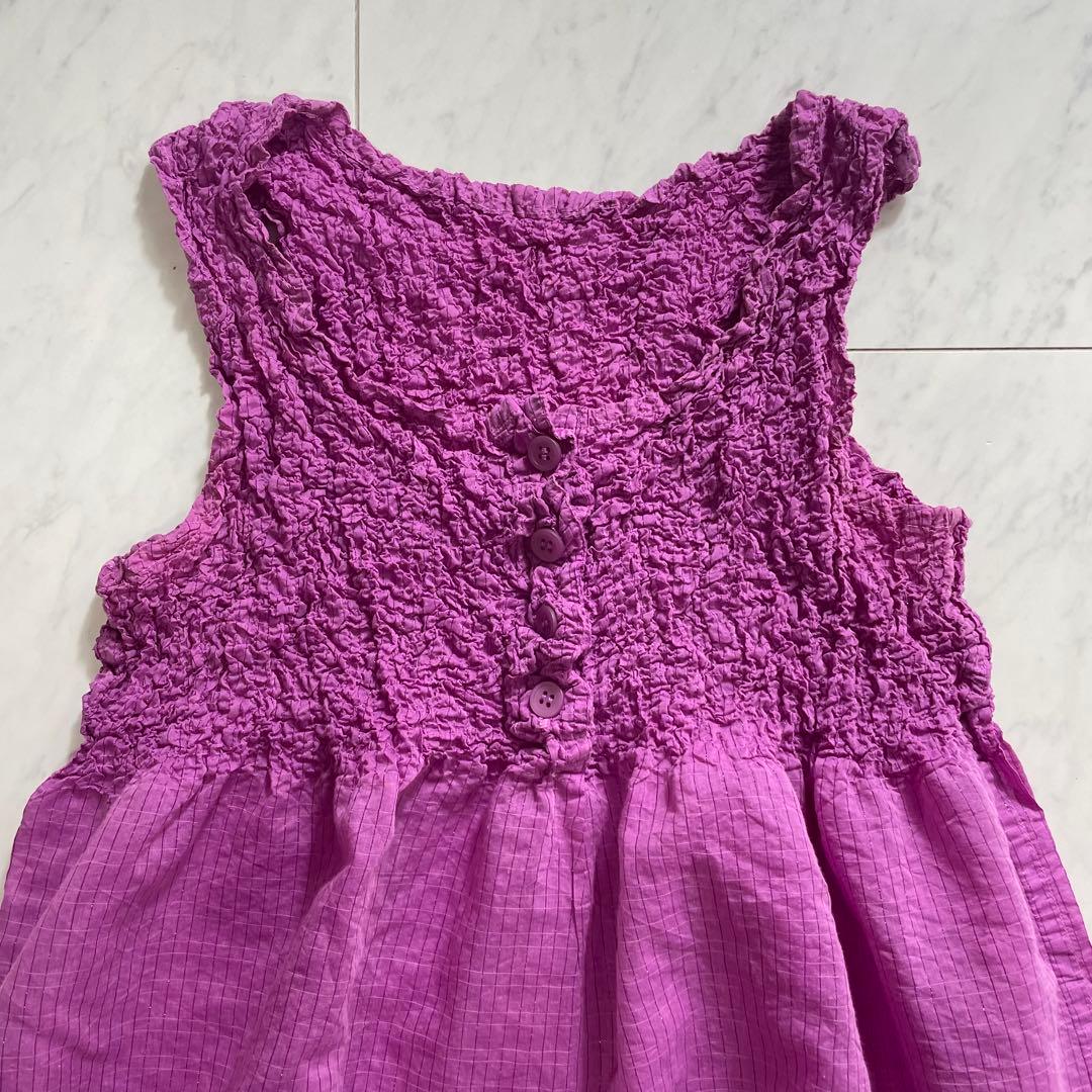 me ISSEY MIYAKE ノースリーブトップス シワ加工切り替え