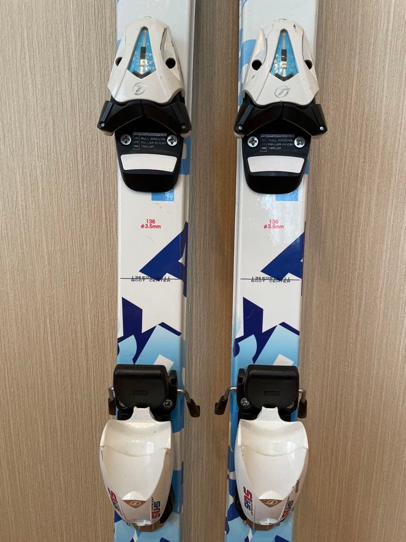 子供用スキーセット　KAZAMA カザマ スキー板 136cm ストック ブーツ