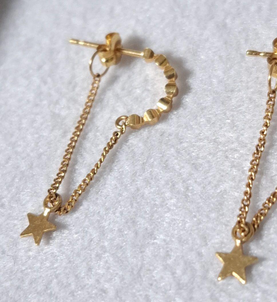 k18 星型チャーム付きハーフフープピアス