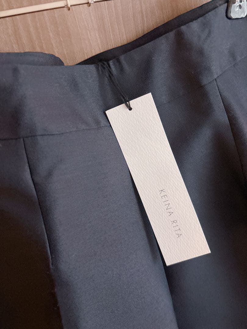 新品未使用タグ付き KEINA RITA ネイビー ショートパンツ 38