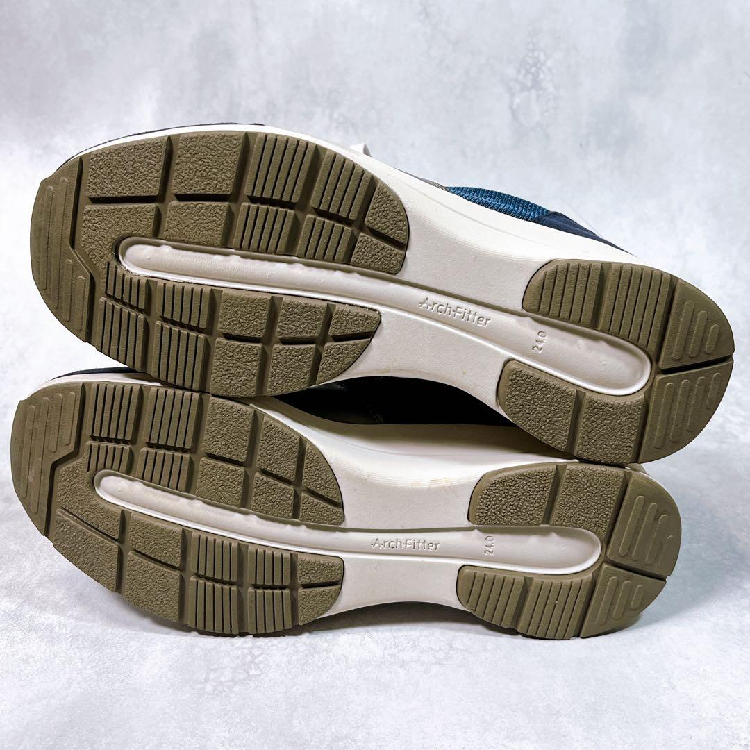 美品【アカイシ】ウォーキングスニーカー (24) アーチフィッター　サイドジップ