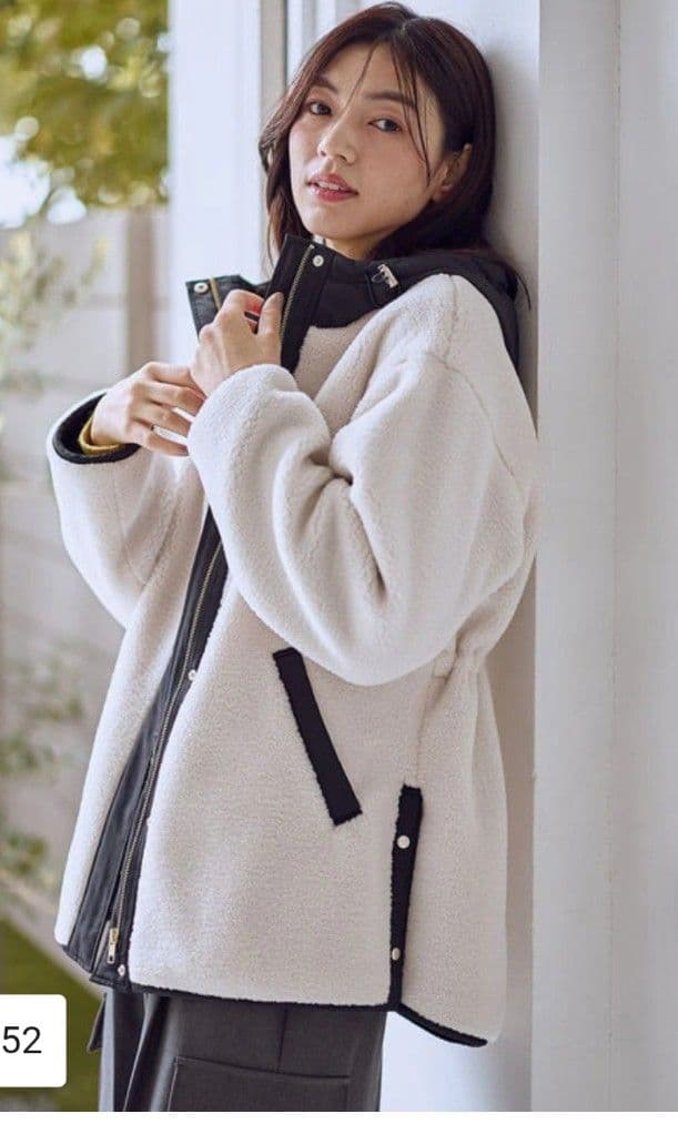 今期未使用【LEE掲載】anyオンワード樫山ボアコートＬ白☓黒