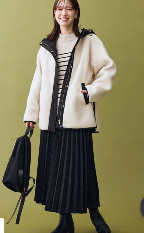 今期未使用【LEE掲載】anyオンワード樫山ボアコートＬ白☓黒