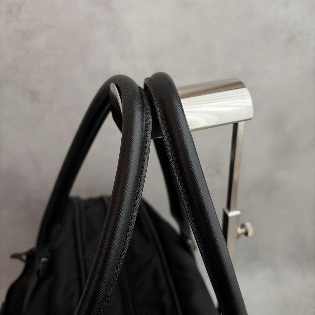 【美品✨】PRADA ボストントート　ナイロン×サフィアーノレザー　黒　三角ロゴ