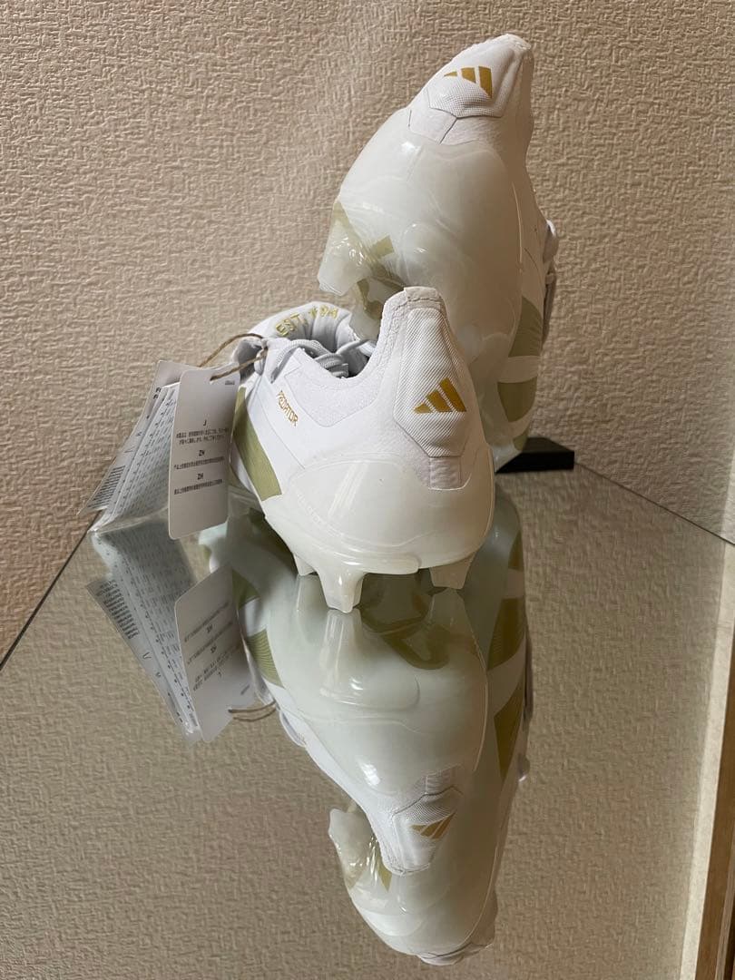 【限定】アディダス 白金プレデター ゴールド フォールド オーバータン仕様 FG