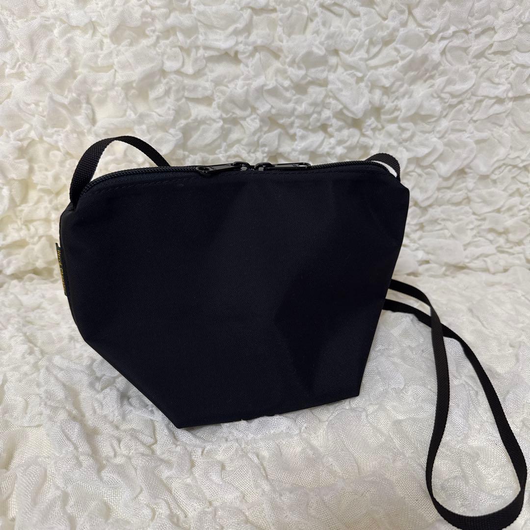 エルベシャプリエ 2885N ナイロン舟型ショルダーバッグS ノワール