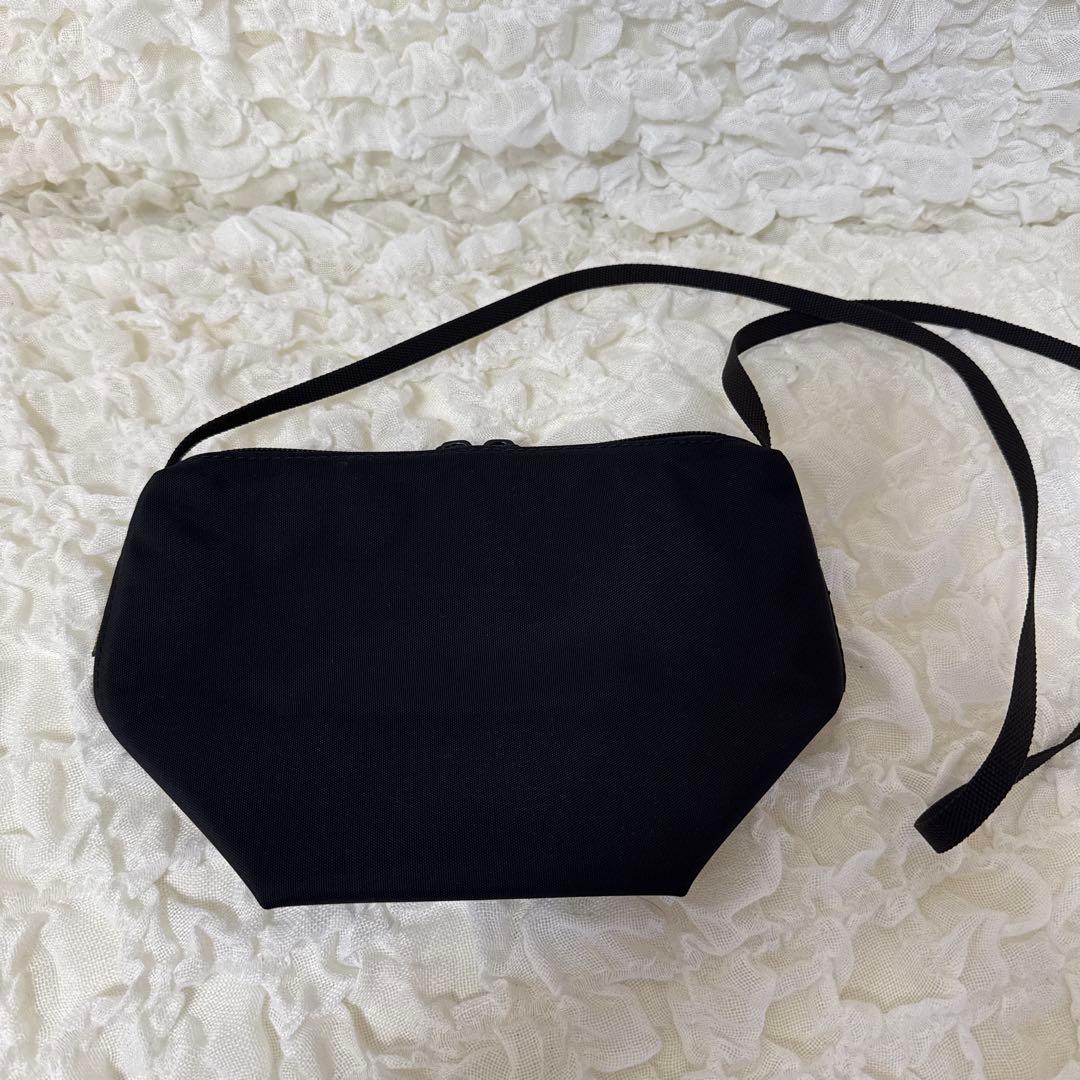 エルベシャプリエ 2885N ナイロン舟型ショルダーバッグS ノワール