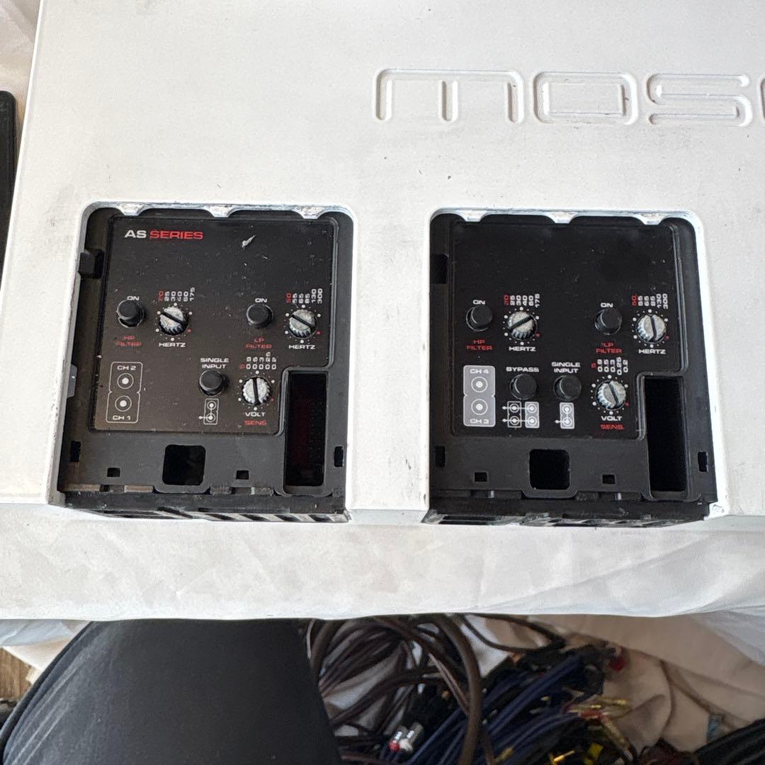 モスコニカーオーディオ用アンプ「Mosconi AS 100.4 ケーブルセット