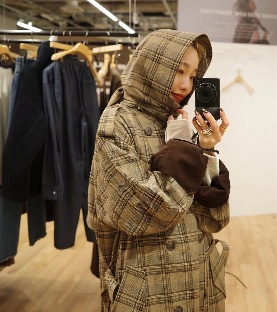 新品☆エトレトウキョウ　フードストールロングトレンチコート　チェックS