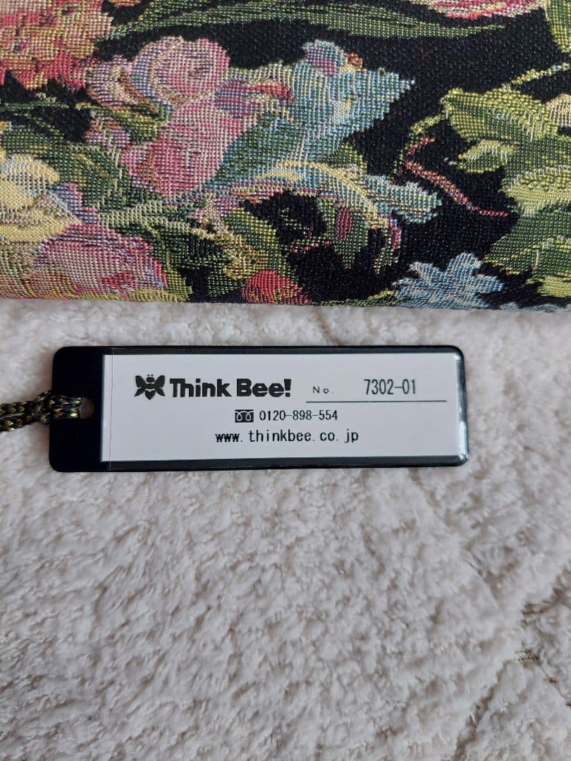 ✨未使用品✨Think 　Bee ！のチェストフィオーレ ラウンドファスナ一財布