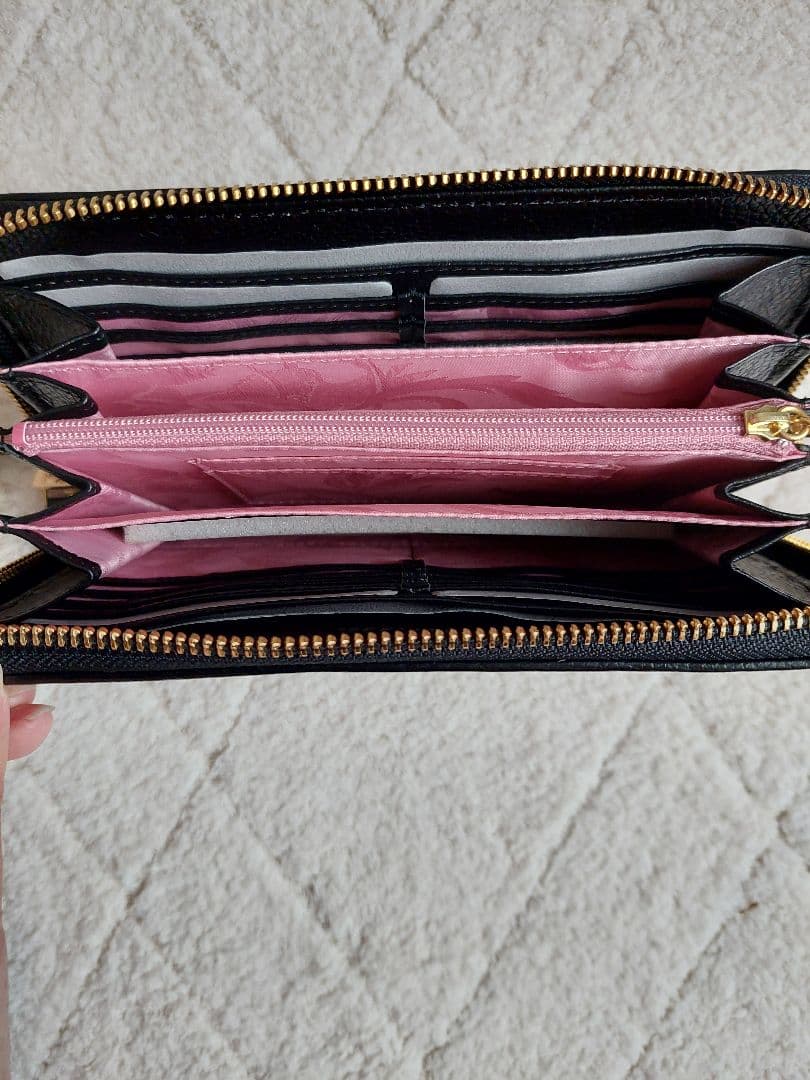 ✨未使用品✨Think 　Bee ！のチェストフィオーレ ラウンドファスナ一財布