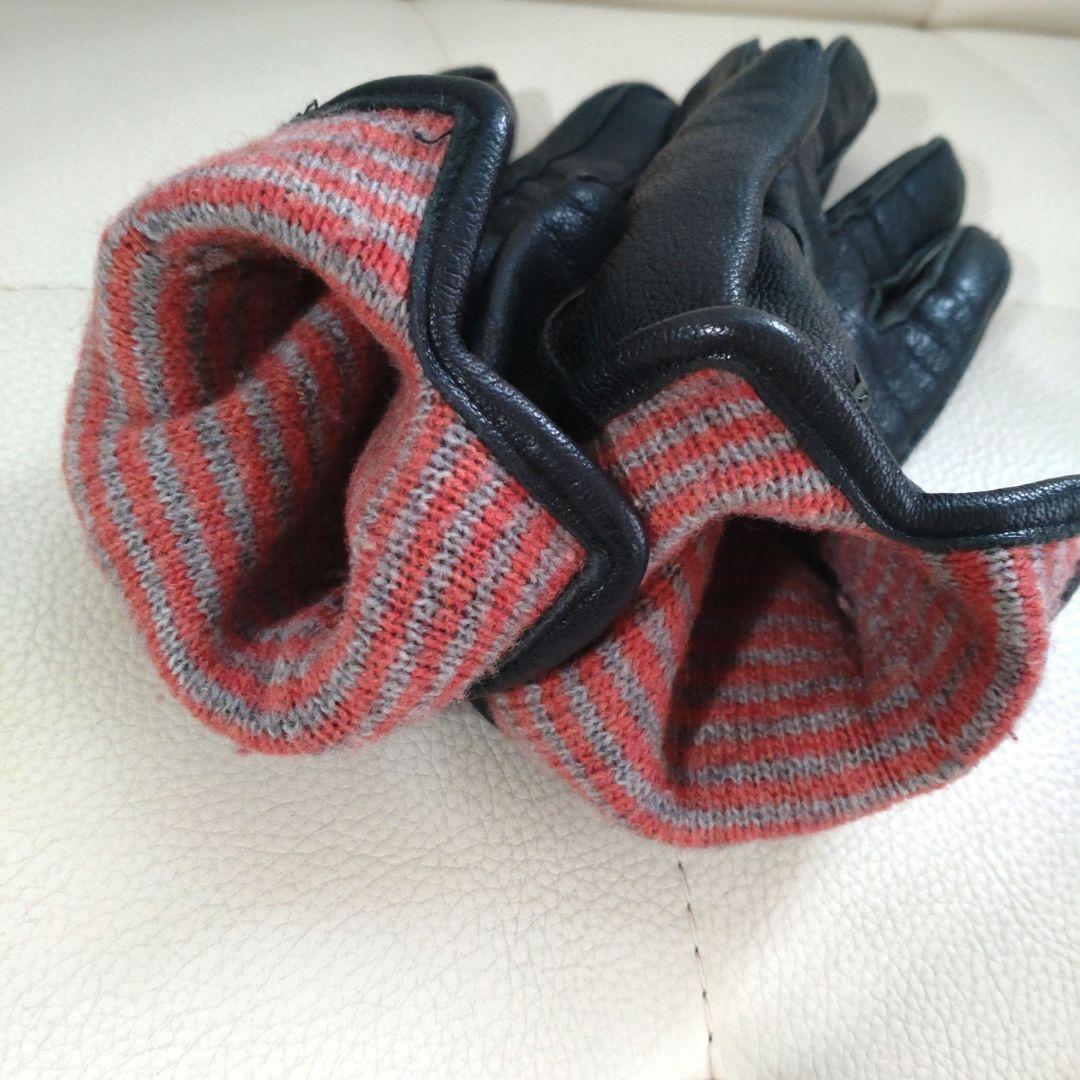 ヴィヴィアンウエストウッド　ブラックレザー手袋 バックル付き