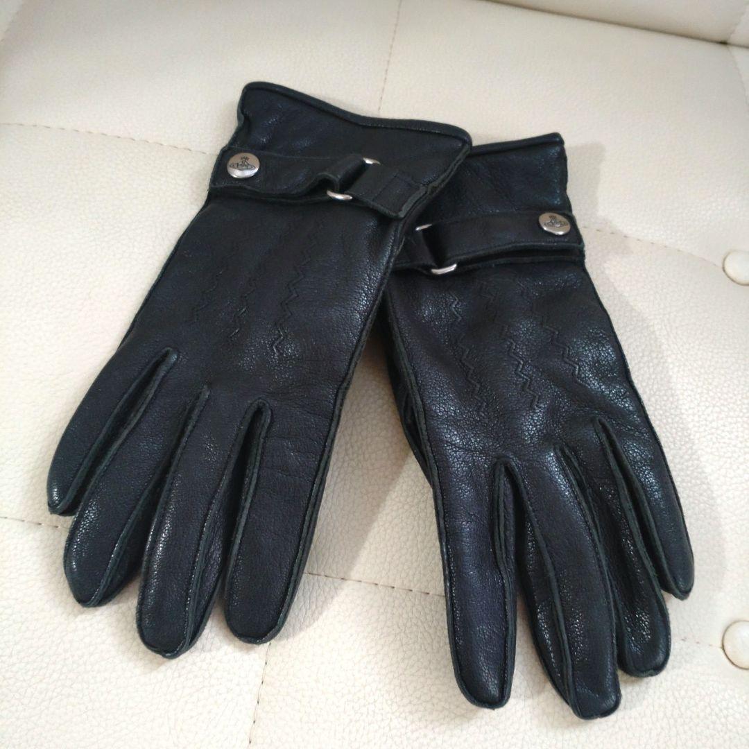ヴィヴィアンウエストウッド　ブラックレザー手袋 バックル付き