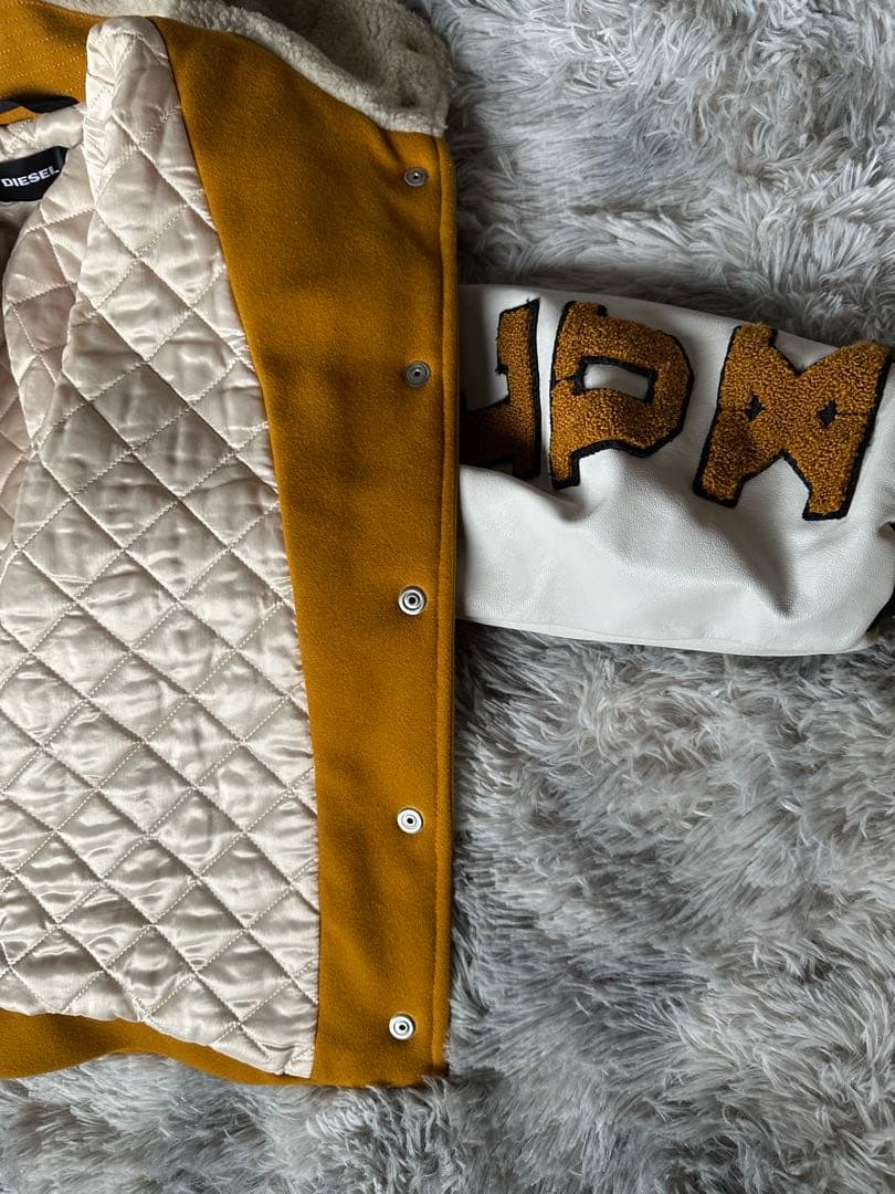 美品 希少 DIESEL ディーゼル スタジャン XXS ウール オーバーサイズ