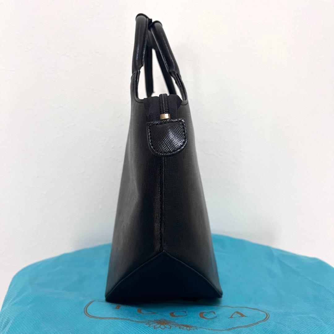 極美品◎TOCCA トッカ 2wayバッグ 黒 フラワーモチーフ　ショルダー