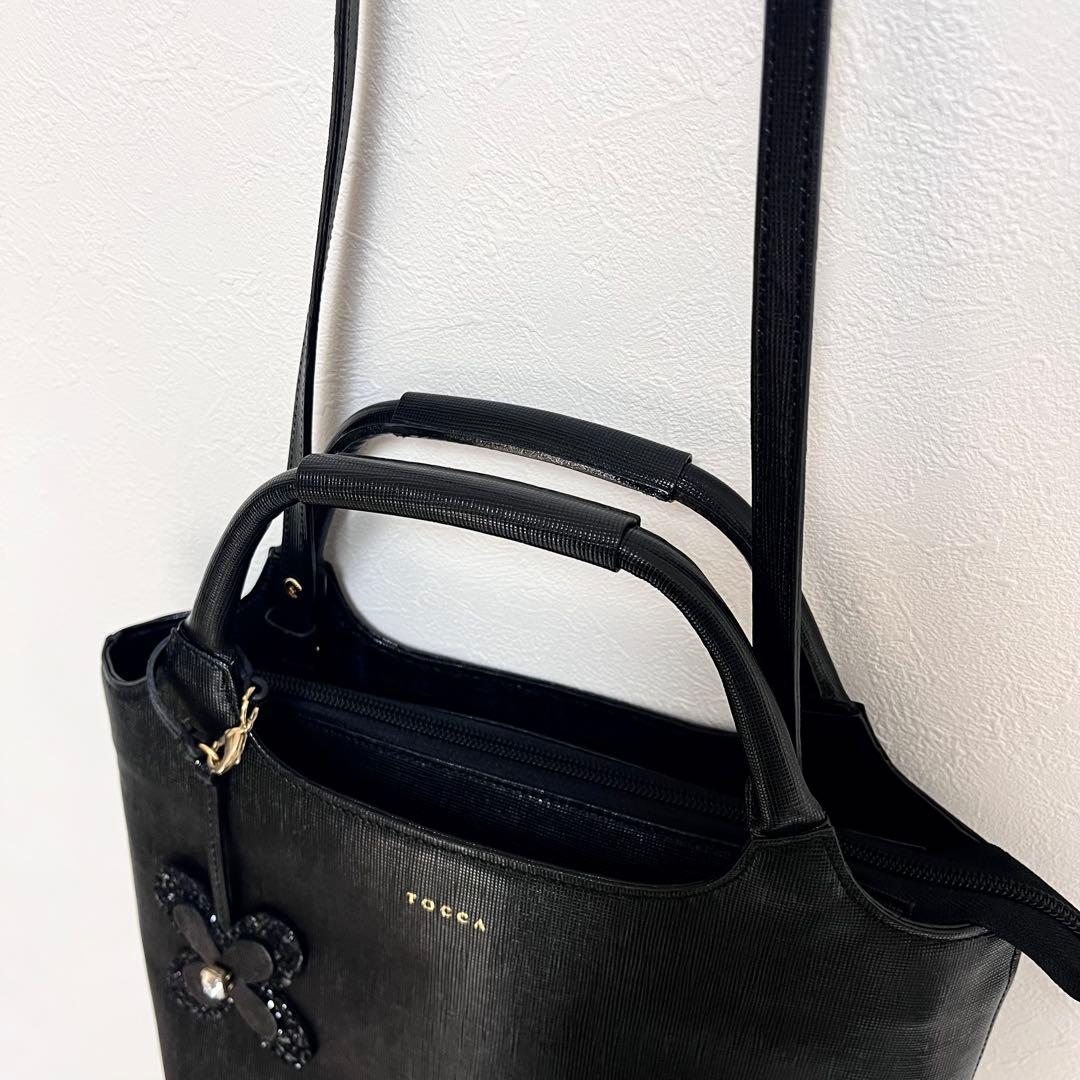 極美品◎TOCCA トッカ 2wayバッグ 黒 フラワーモチーフ　ショルダー