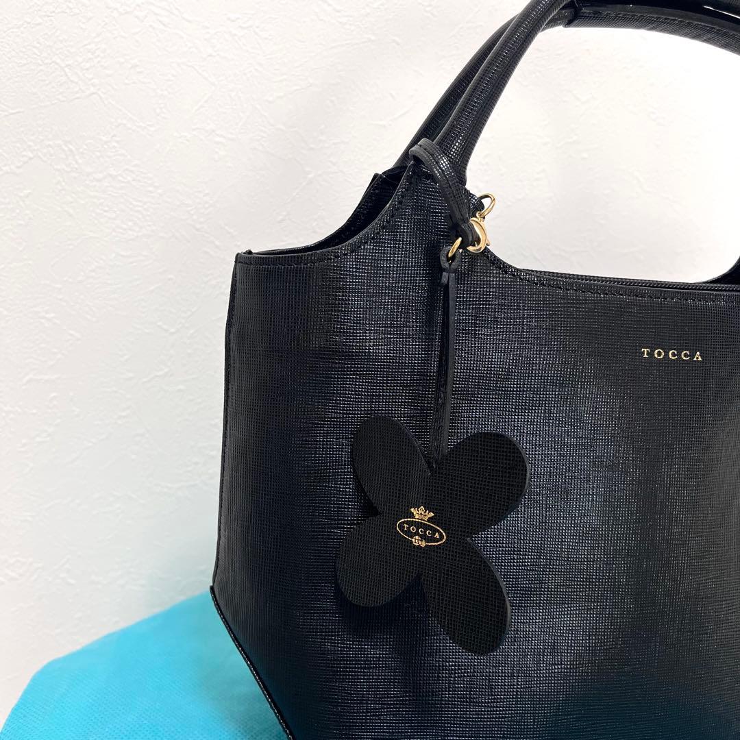極美品◎TOCCA トッカ 2wayバッグ 黒 フラワーモチーフ　ショルダー
